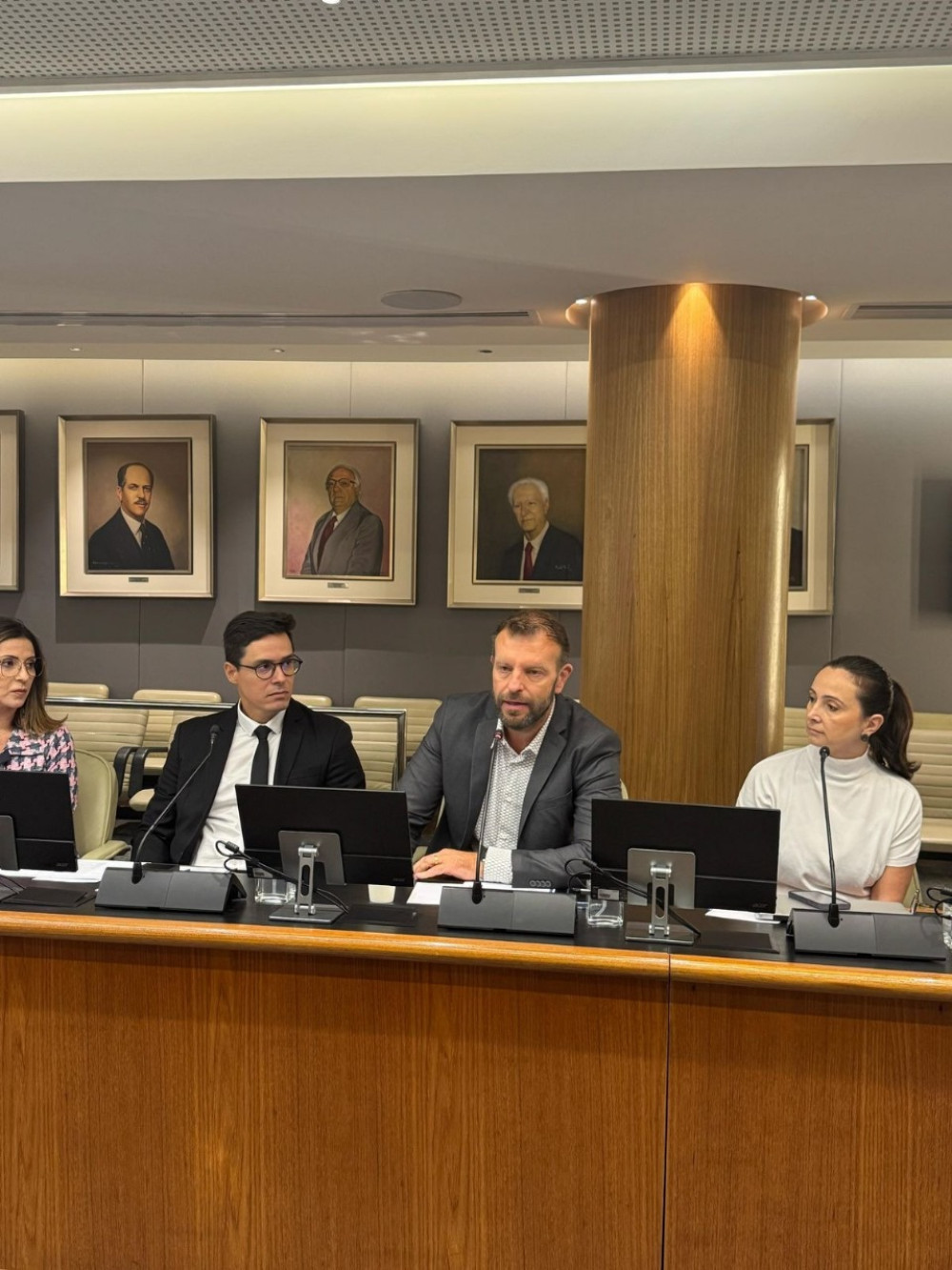 Reunião de Assessores Jurídicos da FBHA