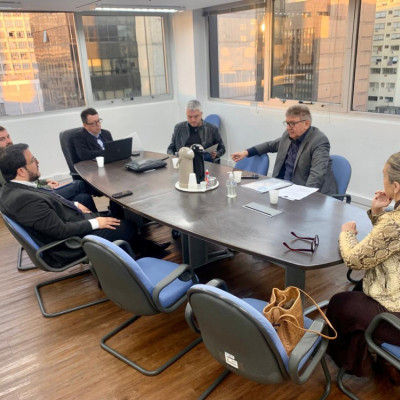SINDHA participa de reunião com o Secretário-Geral de Governo de Porto Alegre e o vereador Ramiro Rosário