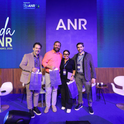 Carla Tellini conduz debate sobre os rumos do setor de food service em 2026 na Jornada ANR