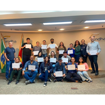 Primeira turma do ano do Projeto Escola conclui forma&ccedil;&atilde;o para Auxiliar de Cozinha