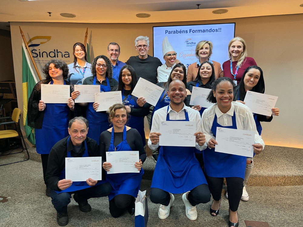 Formatura do Cozinheiro Jr. celebra qualifica&ccedil;&atilde;o profissional no SINDHA