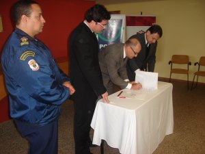 Assinatura, em 13/08/2008, do Termo de Cooperação com o objetivo de treinar a Guarda Municipal da capital sobre informações turísticas.